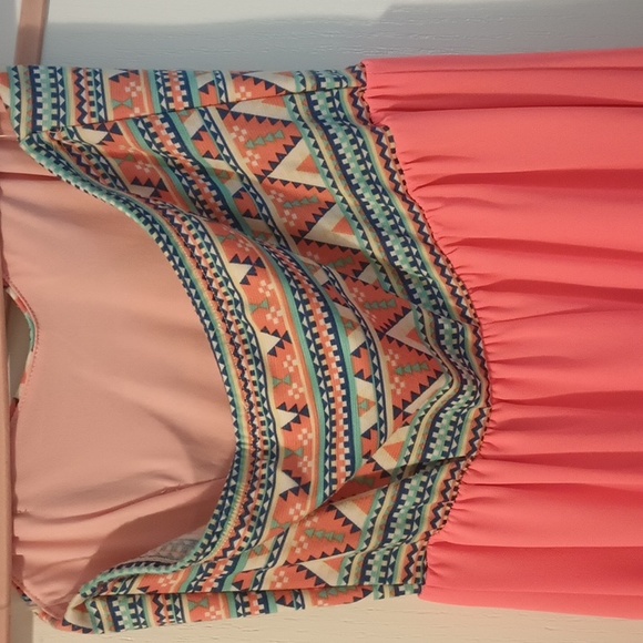 Dress - Picture 3 of 3